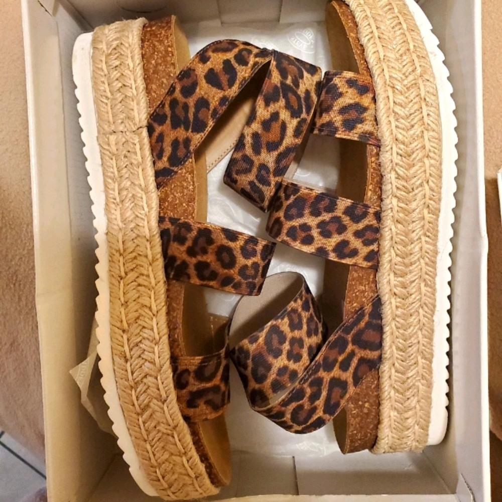 Steve Madden sandals
